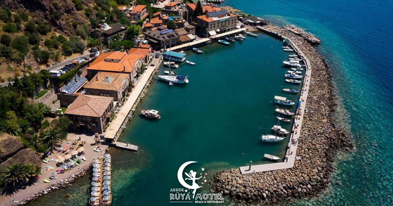 assos-gezilecek-yerler-assos-antik-limani-2-