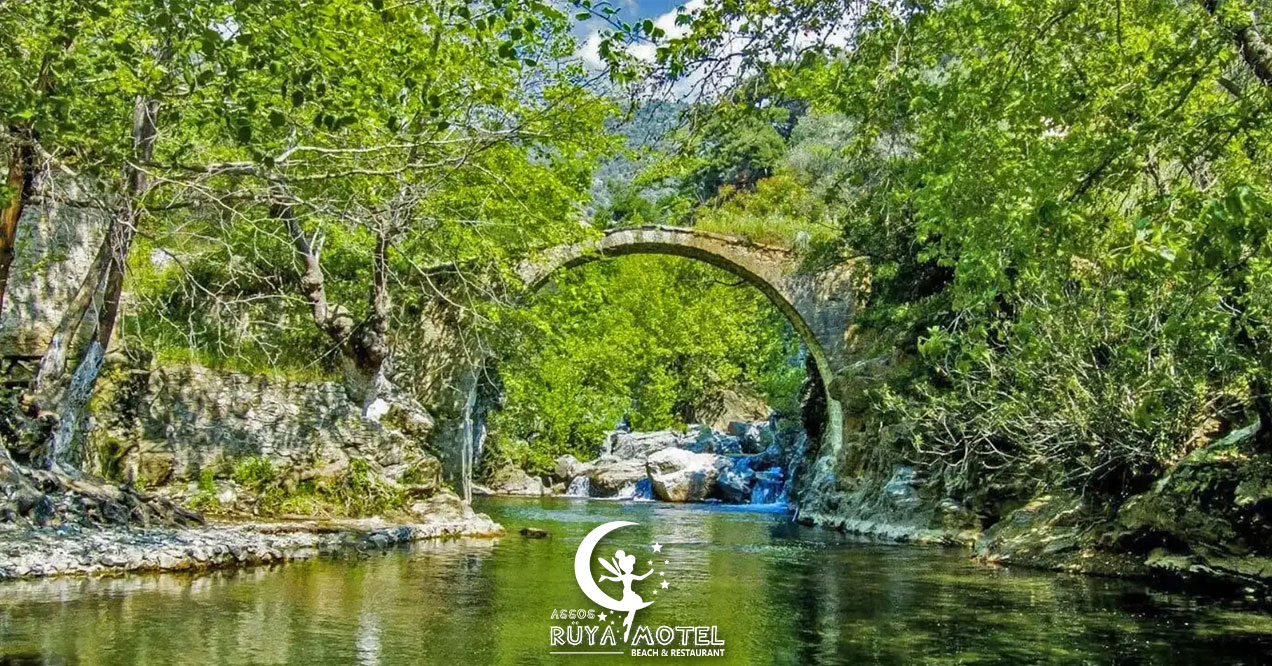assos-gezilecek-yerler-kazdaglari-ruya-motel-assos-1--