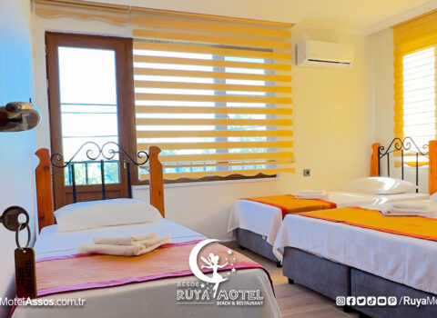 assos-otelleri-ruya-motel-assos-odalarimiz-201- Balkonlu Deniz Manzaralı Oda (201)